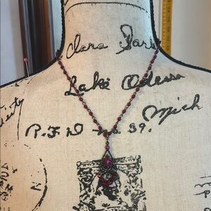 1928 Red Beaded Pendant Necklace